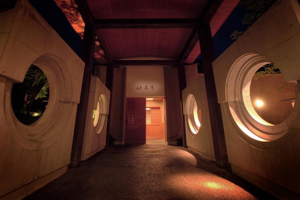 Отель Bettei Senjyuan Минаками Экстерьер фото
